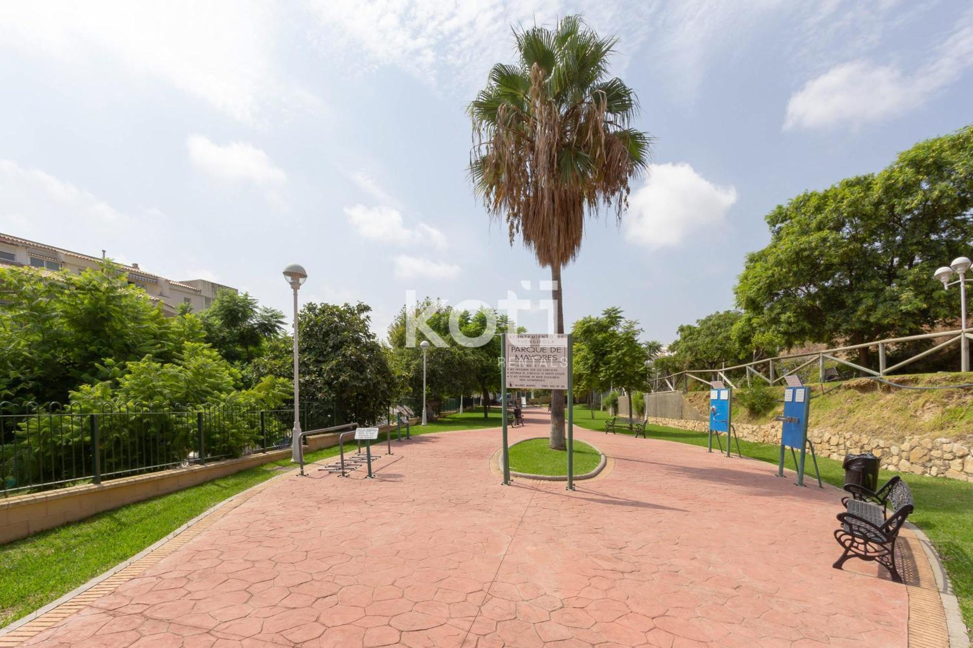 Koti Rentals - Nenufar Fuengirola Buitenkant foto