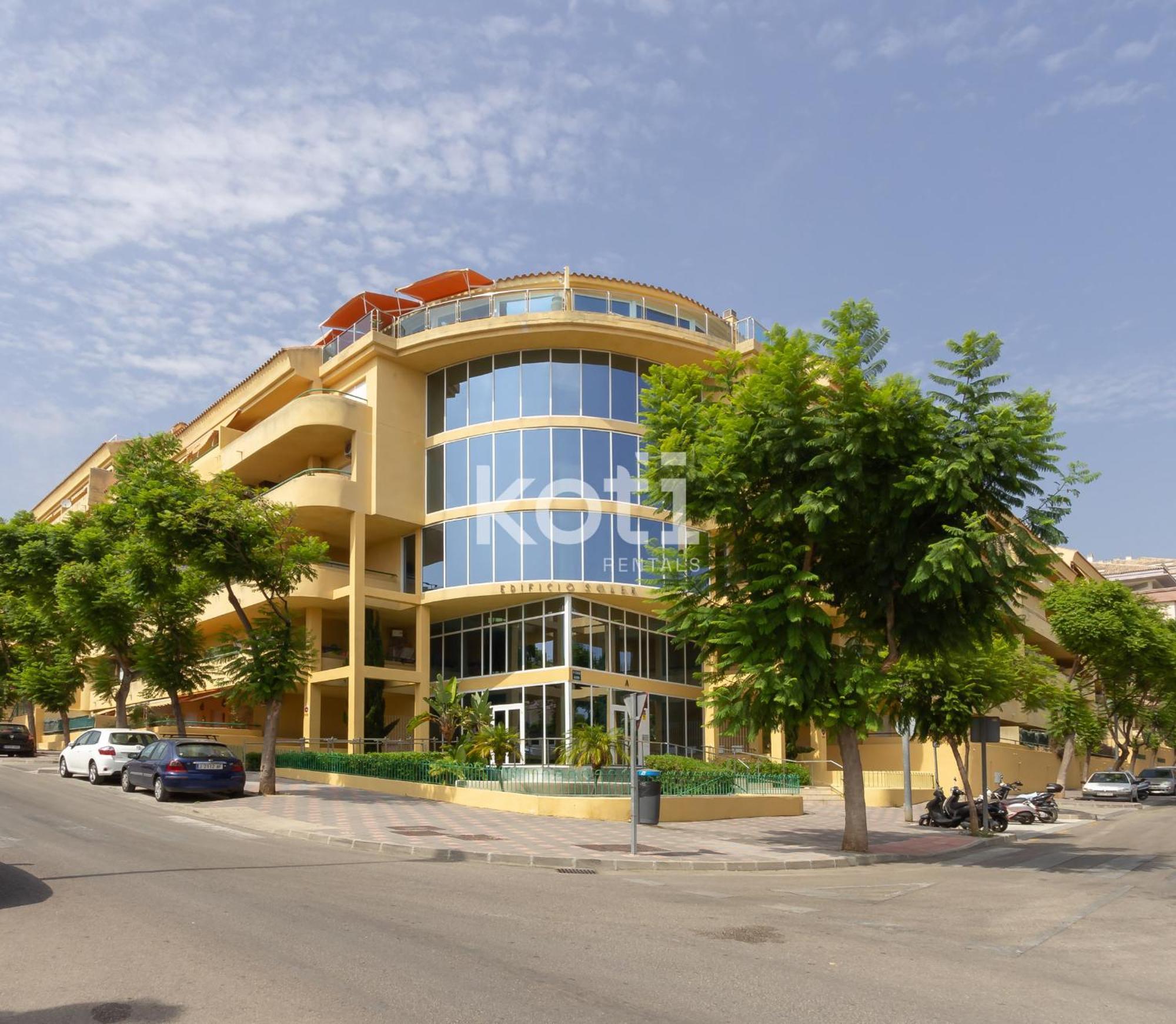 Koti Rentals - Nenufar Fuengirola Buitenkant foto